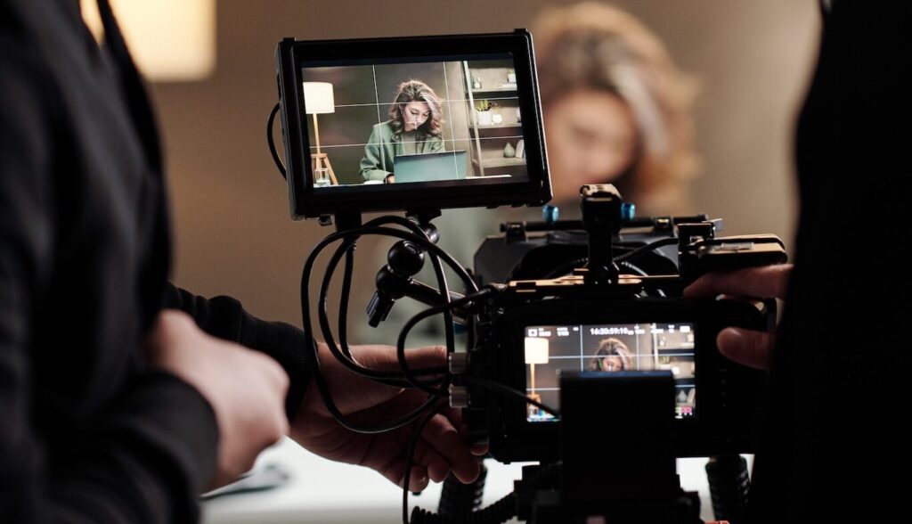 Actor through the view of a camera aspect ratio 564 324 1