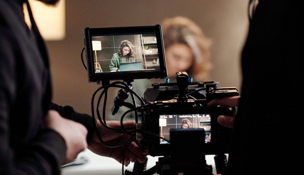 Actor through the view of a camera aspect ratio 564 324