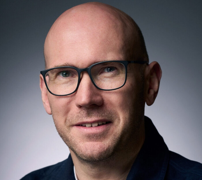 Alex Macqueen Headshot by Seamus Ryan web copy aspect ratio 304 271