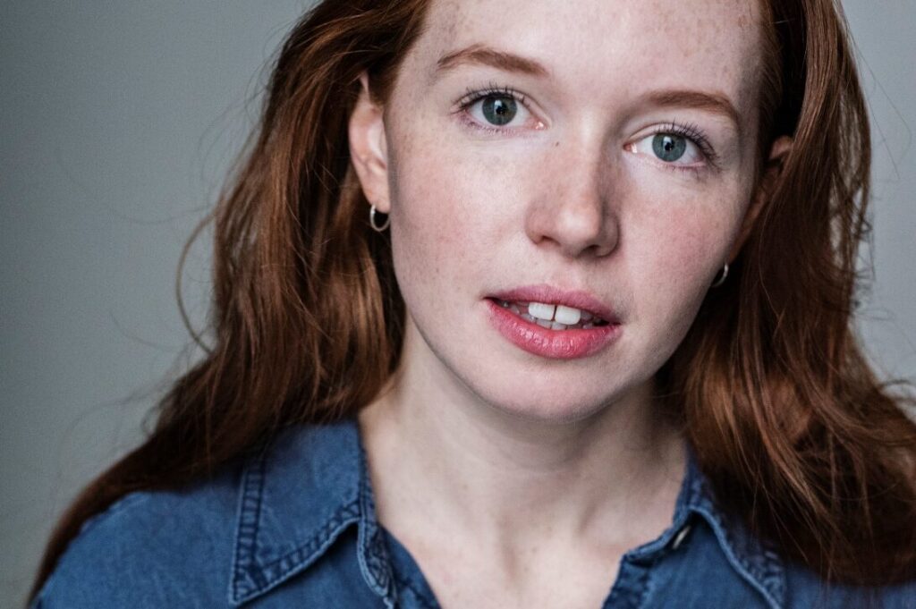 KATIE SCHOFIELD HEADSHOT. web copy aspect ratio 688 458