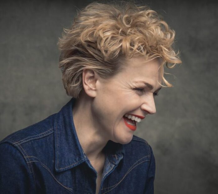 Maxine Peake aspect ratio 304 271