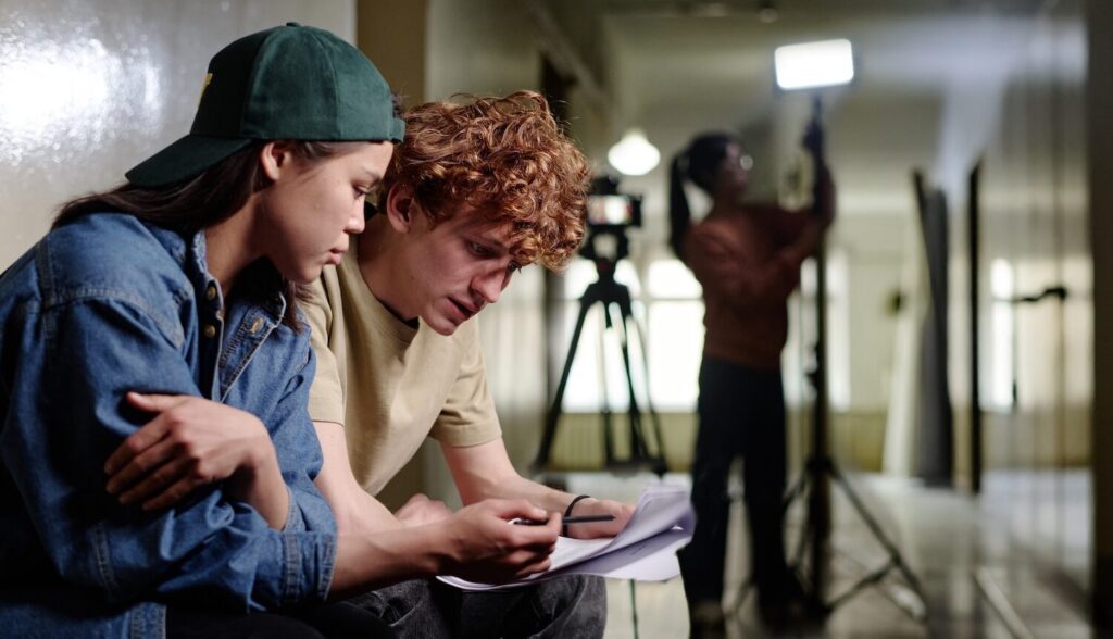 Actor-and-Director-aspect-ratio-564-324