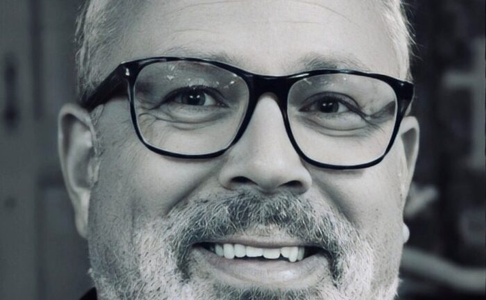 Martin-Warden-publicity-photo-aspect-ratio-327-202